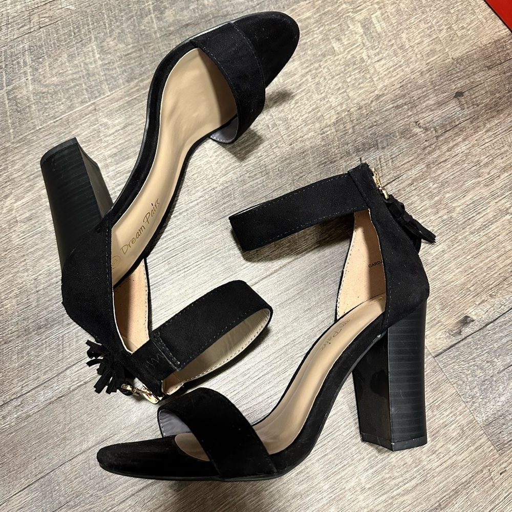 🌟Women’s black Dream Paris ankle strap heel